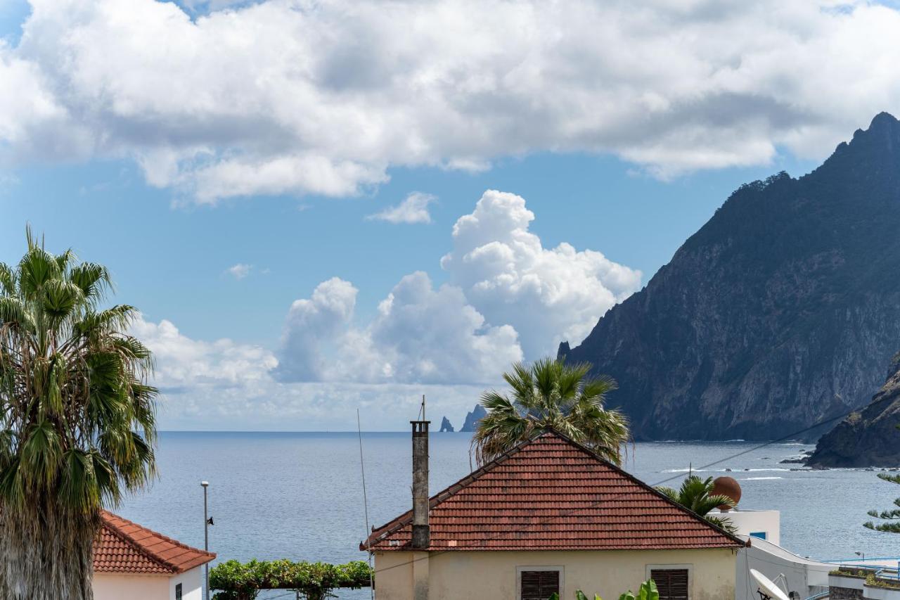 ポルト・ダ・クルース Madeira Surf Campホステル エクステリア 写真